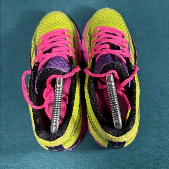 Size 7.5 - Women’s Mizuno wave rider multicolor shoes - Picture 7 of 9